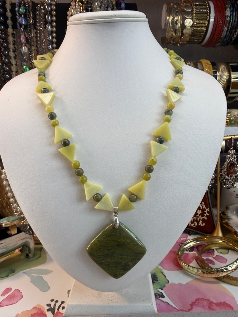 Vintage Honeycomb Yellow Jade & Serpentine Green Jade Pendant Necklace
